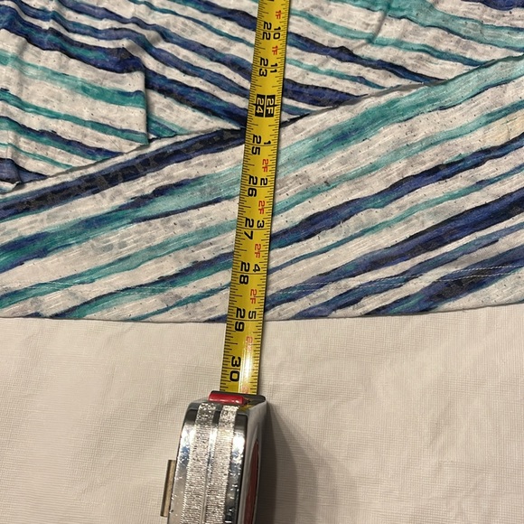 Catherine’s sleeveless 2 tier top. Size 26/28 (3x). Navy and aqua stripes - Picture 8 of 9